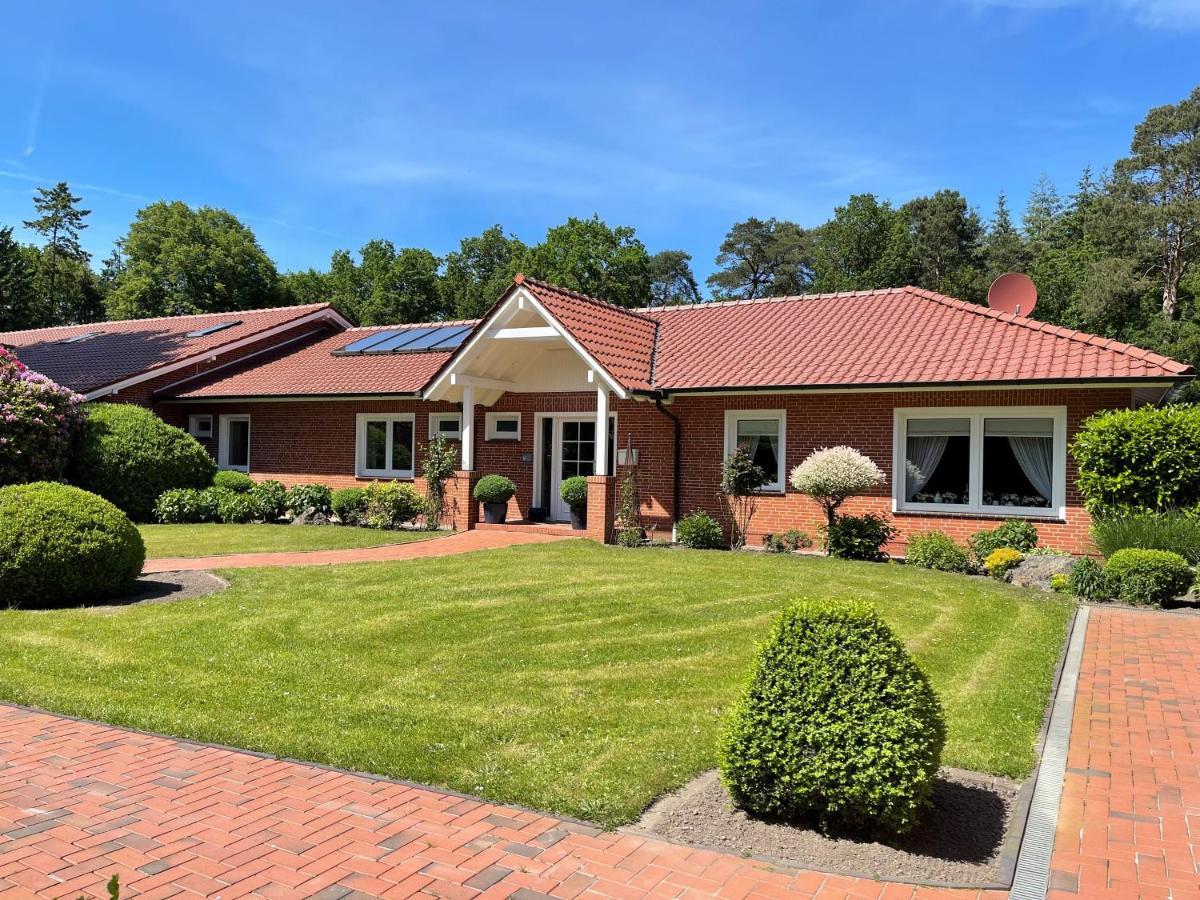 Landhaus Am Wald Mit Garten Mit 1 Schlafnische Und 1 Schlafzimmer アウリッヒ エクステリア 写真
